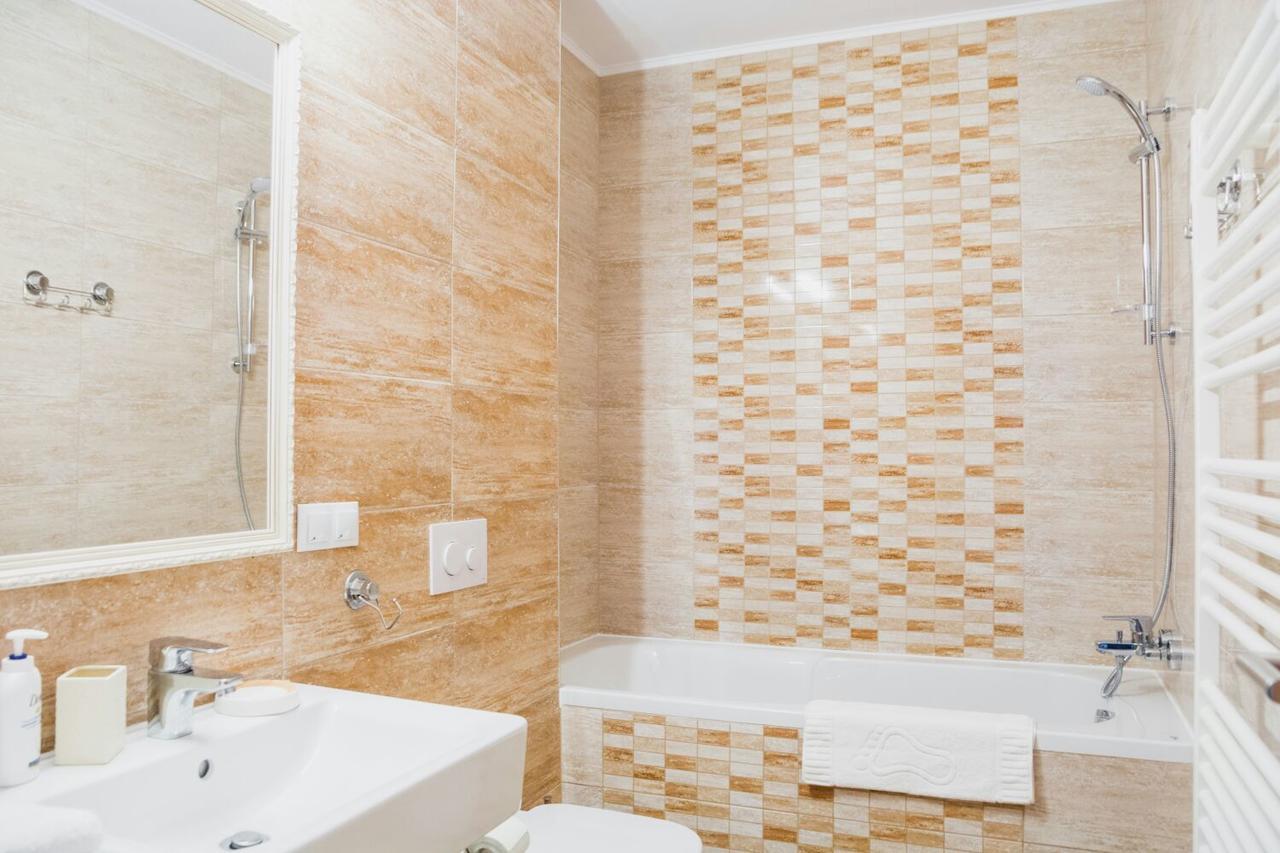 Apartament 4Tourists Μπρασόβ Εξωτερικό φωτογραφία